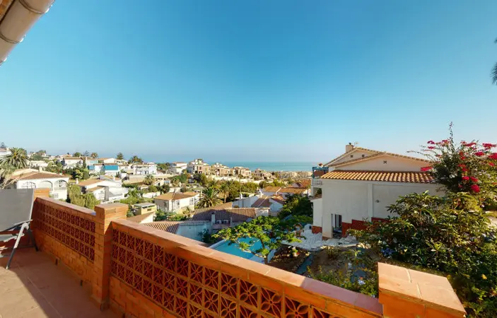5 habs Villa - Chalet a la venta en Caleta de Vélez - R5063140