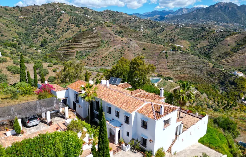 7 habs Villa - Chalet a la venta en Torrox - R5044738
