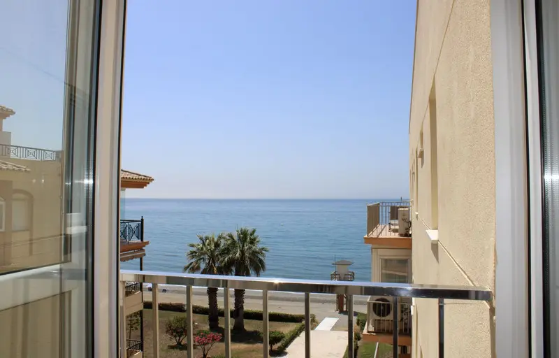 2 habs Apartamento en Planta Última a la venta en Torrox Costa - R5409037